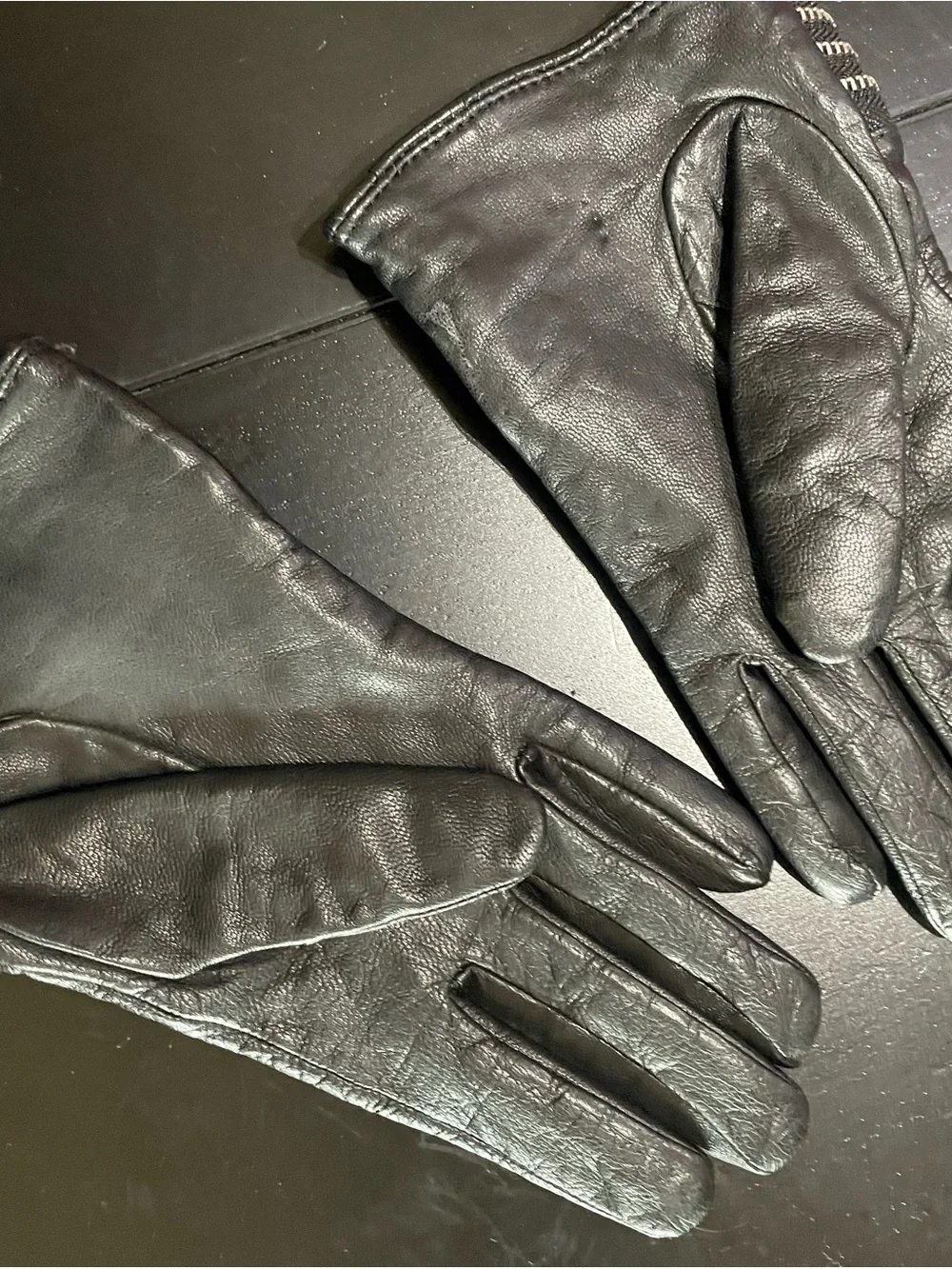 Nine West black leather ladies gloves w zipper detail biker driving